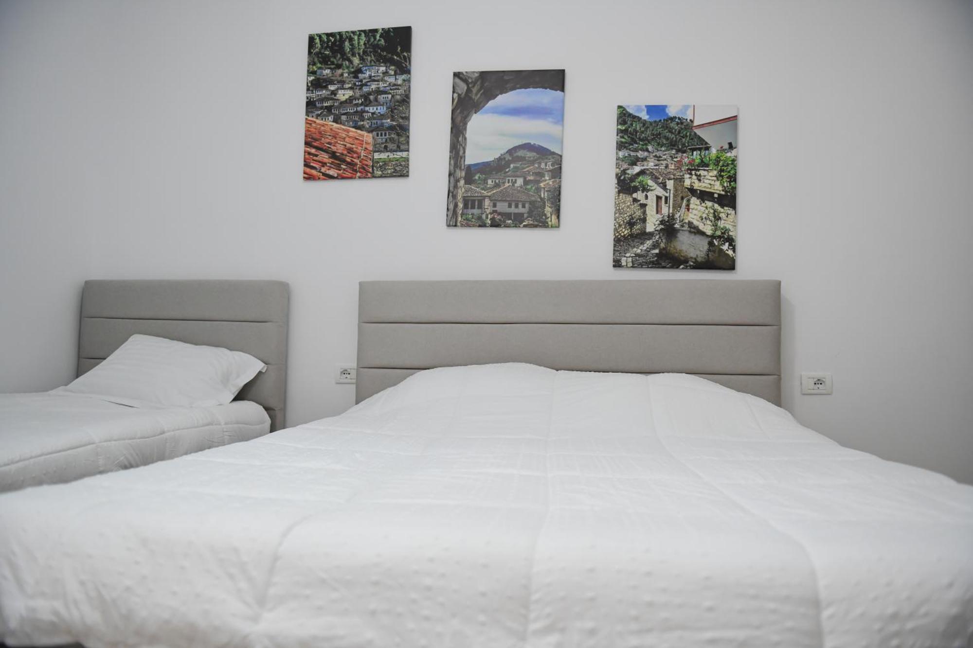 Hotel Villa Edis Berat Buitenkant foto