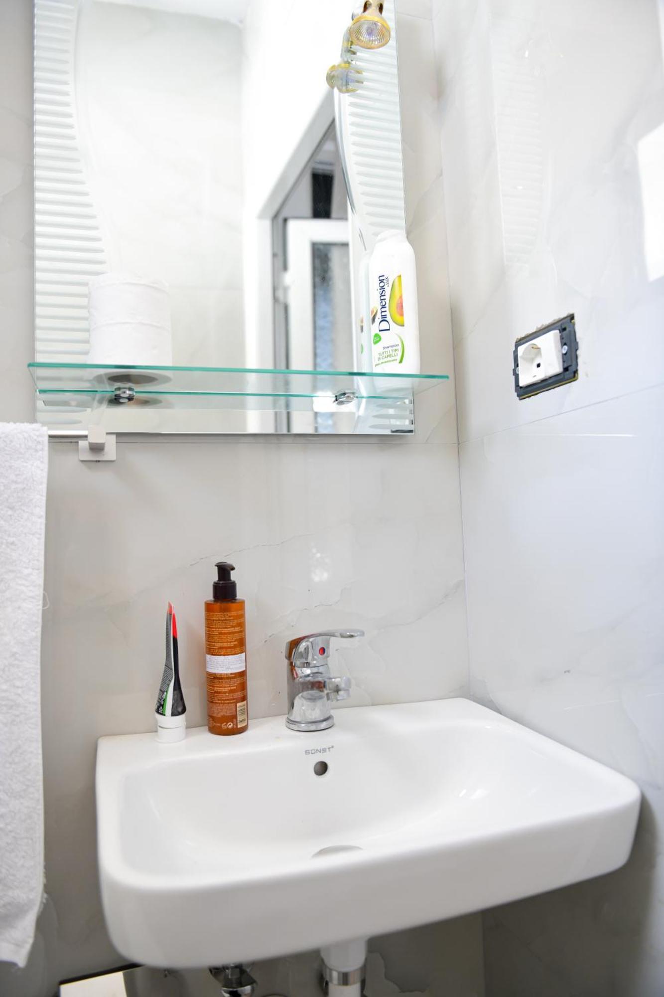 Hotel Villa Edis Berat Buitenkant foto