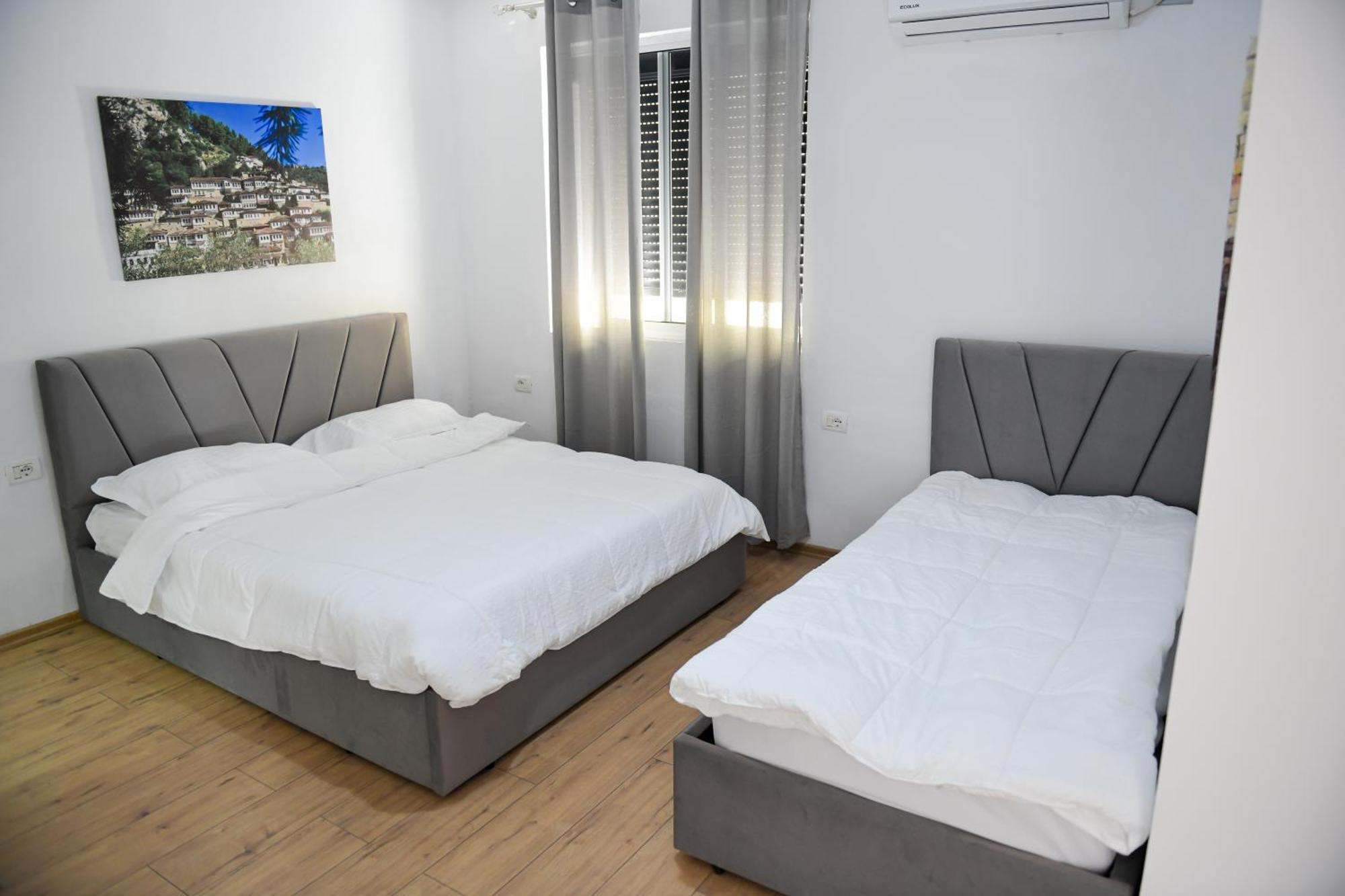 Hotel Villa Edis Berat Buitenkant foto